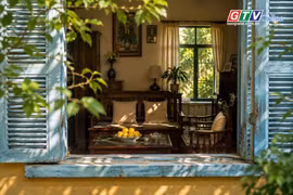 Ngăn ký ức: Mùi thị chín trong chiều tháng Tám