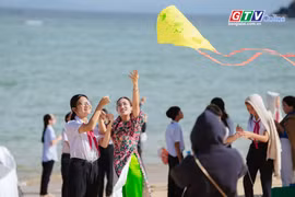 Lớp học không tường: Vẽ điều mình mơ - Thả điều mình thích