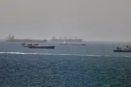 108 tàu đi qua eo Hormuz trong 3 ngày