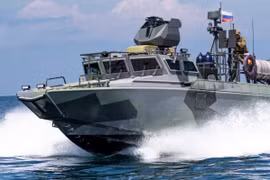 Ukraine tấn công nhiều mục tiêu của Nga trên bán đảo Crimea