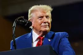 Tổng thống Mỹ Donald Trump dọa tấn công Iran với quy mô lớn chưa từng có