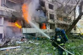Nga tập kích lãnh thổ Ukraine, 14 người thiệt mạng