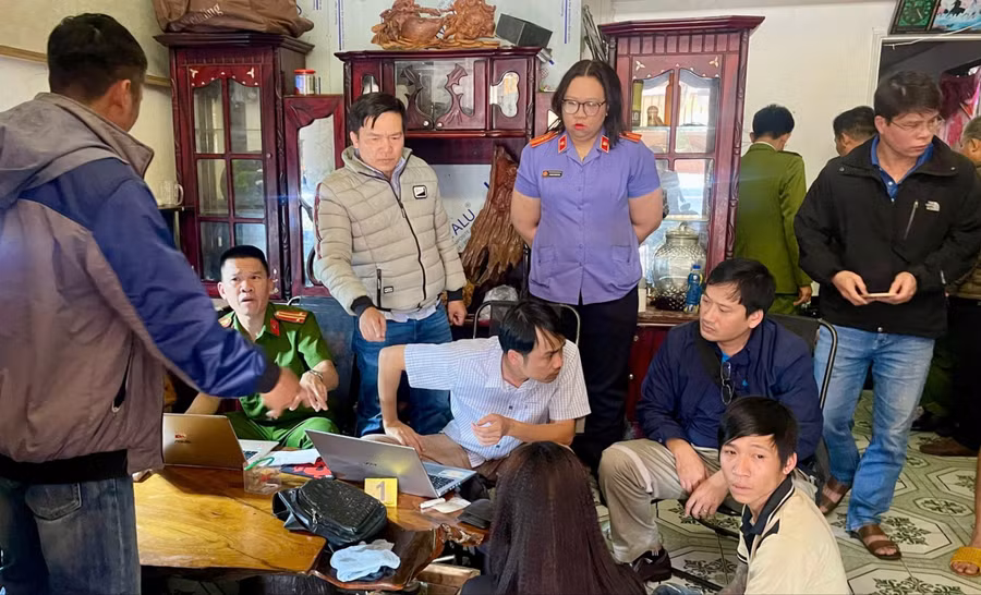 lam-viec-voi-cac-dt-lien-quan-904.jpg