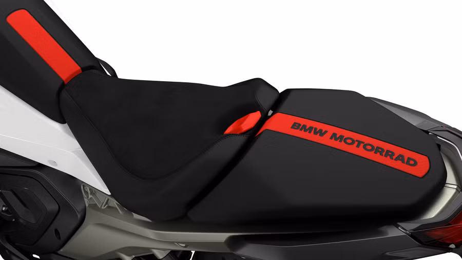 p90596265-highres-the-new-bmw-r-1300-r.jpg