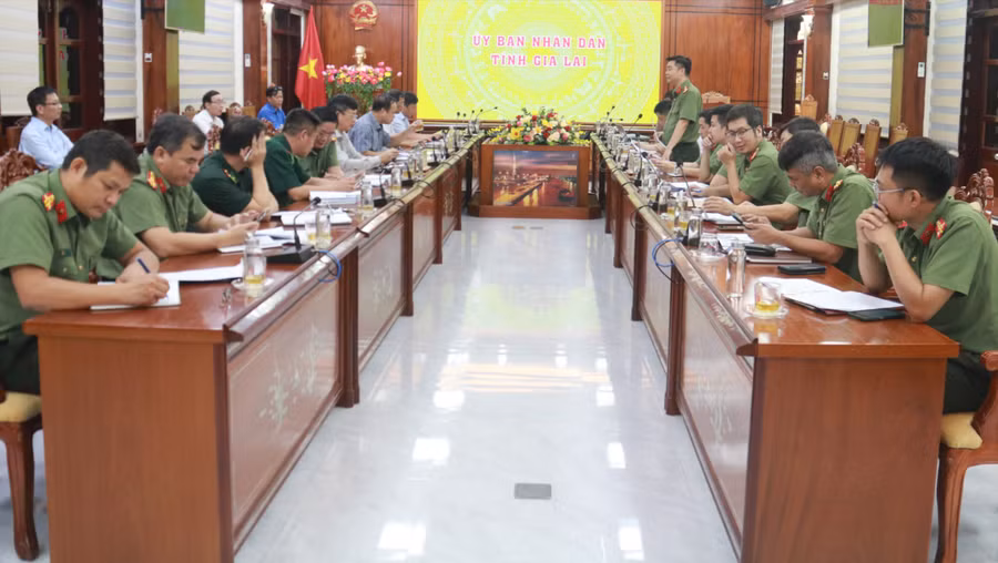 hop-chong-iuu-gl-8741.jpg