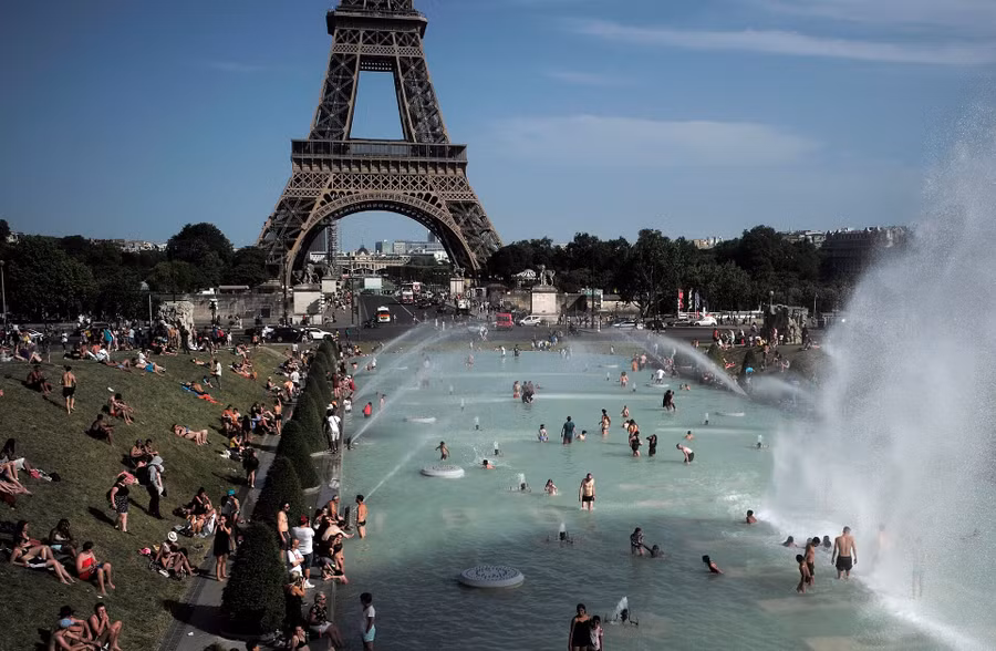 nang-nong-o-thu-do-paris.jpg