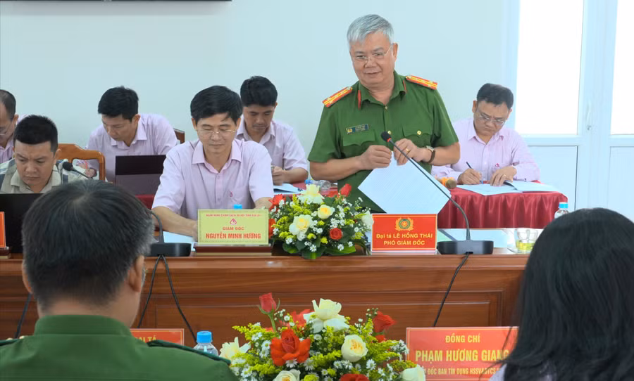 cac-dai-bieu-tham-gia-giai-trinh-lam-ro-mot-so-y-kien-cua-doan-cong-tac-9904.jpg