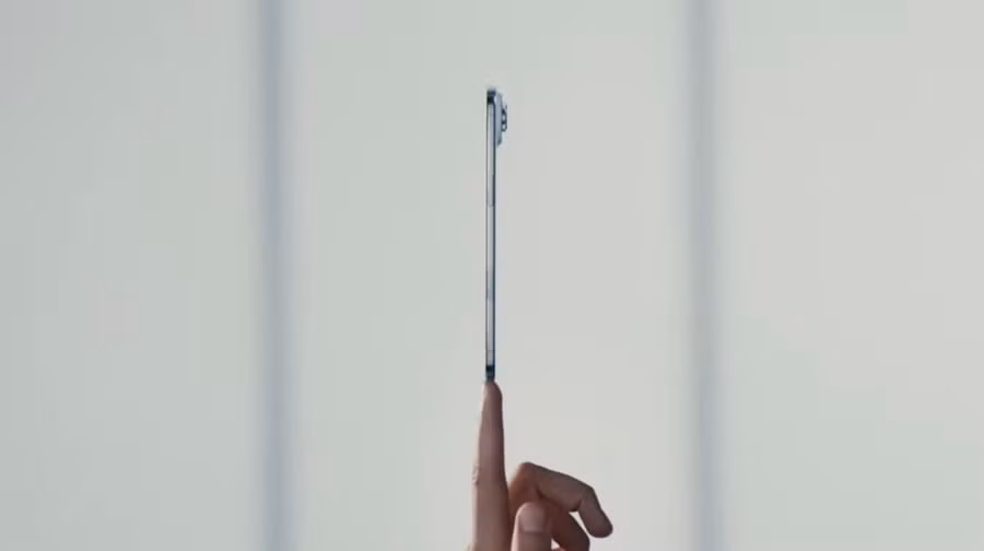 iphone-air-on-finger.jpg