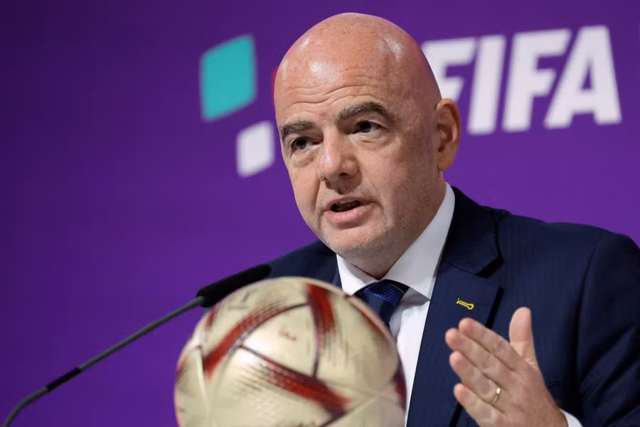 uefa-chuan-bi-khoi-kien-chu-tich-fifa-infantino-vi-nghi-van-quan-ly-tai-chinh.png