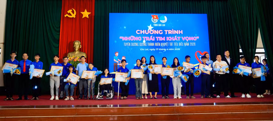 3-thanh-nien-khuyet-tat.jpg