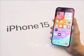 Apple cấp tốc nhập iPhone vào Mỹ trước đòn thuế quan của Trump