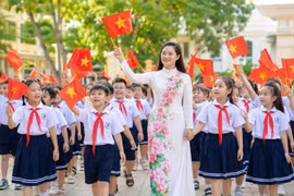 Học sinh Gia Lai hân hoan bước vào năm học mới