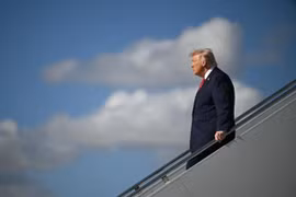 Florida đổi tên sân bay quốc tế thành tên Tổng thống Donald J. Trump