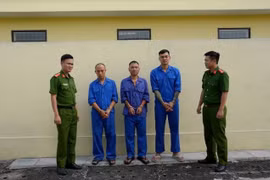 Một cuộc cãi vã trên mạng được biến thành tiền như thế nào?