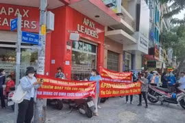 Không có năng lực tài chính, Shark Thủy vẫn mở ồ ạt 130 trung tâm tiếng Anh để huy động vốn