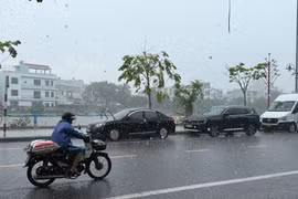 Cảnh báo giông, lốc, sét, mưa đá và mưa lớn cục bộ trên địa bàn Gia Lai