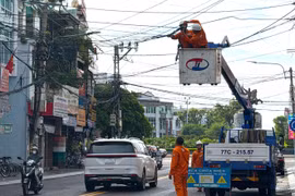 Chính thức: Giá điện giảm 2% từ ngày 1-11, còn gần 2.160 đồng/kWh