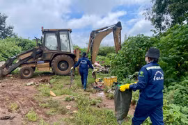 Gia Lai: Phối hợp xử lý 42 điểm rác phát sinh trên địa bàn TP. Pleiku cũ