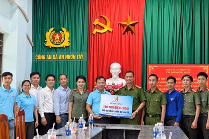 Chung tay đưa SIM chính chủ đến người dân