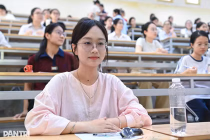 Ngành đại học nào có thể bị dừng tuyển sinh nếu không giữ được chuẩn?