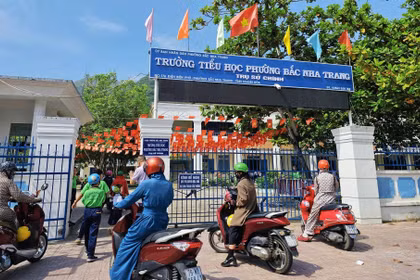 Sáp nhập trường học ở Nha Trang: Mới 2 tháng đã đề xuất thay đổi mô hình