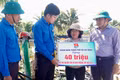 Tỉnh đoàn Gia Lai phối hợp Thành đoàn TP Hồ Chí Minh trao hỗ trợ xây nhà cho người dân bị sập cho cơn bão số 13.