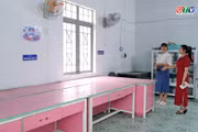 Khó duy trì bữa ăn bán trú khi siết chặt yêu cầu về nguồn cung thực phẩm