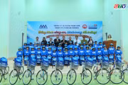 Niềm vui năm học mới của học sinh vùng biên