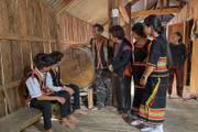 Báu vật trống cổ Jrai