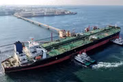 Góc nhìn thế giới 11-10-2026: Hormuz nóng trở lại: Mỹ-Iran có tránh được vòng xoáy chiến tranh?