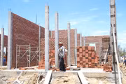 Dựng nhà mới, rời vùng sạt lở