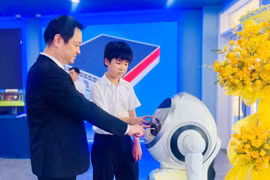 Hướng đến đào tạo nhân lực công nghệ lượng tử