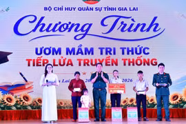 Ươm mầm tri thức, tiếp lửa truyền thống