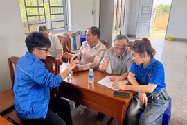 Phường Pleiku tập huấn triển khai mô hình “Gia sư số” tại các tổ dân phố