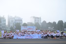 Chạy bộ gây quỹ hơn 20 triệu đồng cho trẻ em khó khăn