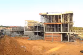 Đảm bảo hoàn thành 100 trường phổ thông nội trú liên cấp tại các xã biên giới trước ngày 30-8