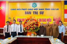 Lãnh đạo Sở Dân tộc và Tôn giáo thăm, chúc mừng Ban Trị sự Giáo hội Phật giáo Việt Nam tỉnh Gia Lai