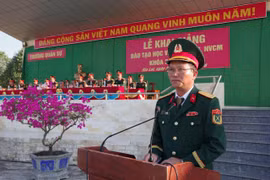 Hơn 2.000 học viên tham gia khóa đào tạo hạ sĩ quan chỉ huy, nhân viên chuyên môn. 