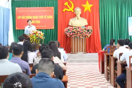 Khai giảng lớp bồi dưỡng nhận thức về Đảng năm 2026 cho hơn 50 quần chúng ưu tú