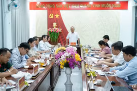 Phó Bí thư Thường trực Tỉnh ủy Rah Lan Chung làm việc với Ban Thường vụ Đảng ủy phường Quy Nhơn Tây