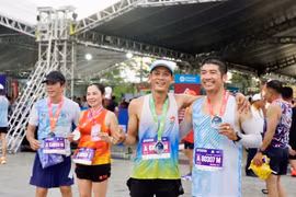 VnExpress Marathon Quy Nhon 2026: Thời tiết chiều lòng, runner bung sức