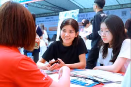 Xét tuyển bổ sung đại học 2026: Nhiều trường còn chỉ tiêu, mức điểm không quá cao