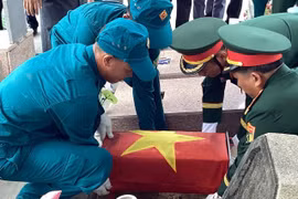 Quy tập, an táng hài cốt liệt sĩ được phát hiện tại xã SRó