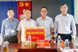 Phó Bí thư Tỉnh ủy Châu Ngọc Tuấn khảo sát tình hình sản xuất, đời sống nhân dân tại xã Canh Liên 