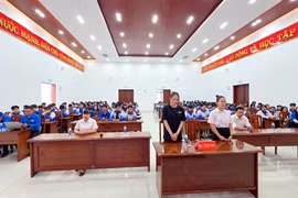 Hơn 200 đoàn viên, học sinh tham gia phiên tòa giả định tuyên truyền pháp luật
