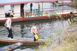 Rà soát, bảo đảm an toàn cho học sinh trên đường đến trường