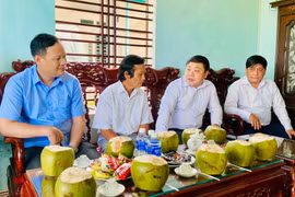 Đoàn công tác Ủy ban Kiểm tra Trung ương thăm, tặng quà gia đình liệt sĩ tại tỉnh Gia Lai 
