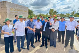 Bí thư Tỉnh ủy Thái Đại Ngọc kiểm tra thực tế các dự án tại khu vực biên giới Ia Mơ