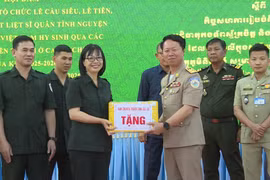 Lễ cầu siêu, tiễn và bàn giao hài cốt liệt sĩ hy sinh tại Campuchia được tổ chức vào ngày 9 và 10-6
