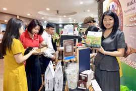 Chuẩn hóa nông sản để vào hệ thống bán lẻ hiện đại